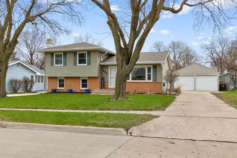 209 NE Crestmoor Pl, Ankeny, IA 50021