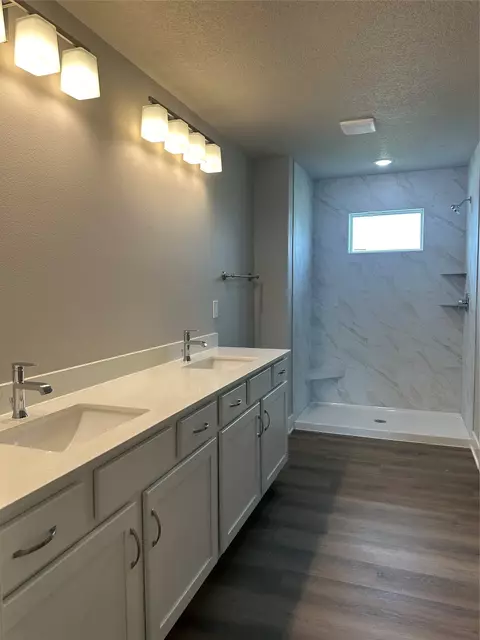 Bath - 202 Cedar Dr, Gilbert, IA 50105 photo 5 of 5