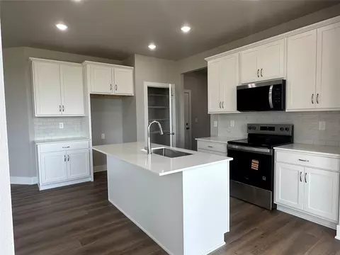 Kitchen - 202 Cedar Dr, Gilbert, IA 50105 photo 1 of 5