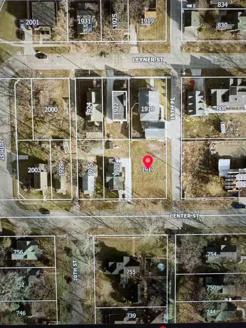 1917 Center St, Des Moines, IA 50314