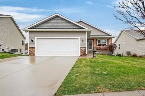 14408 Greenbelt Dr, Urbandale, IA 50323
