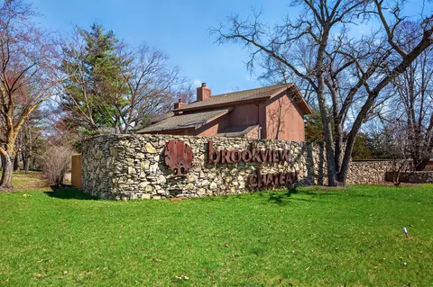 4589 Lockner Dr, Urbandale, IA 50322