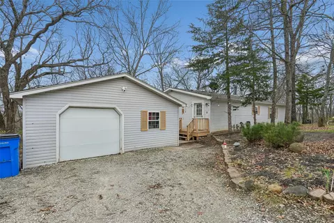 9990 Shaw St, Indianola, IA 50125