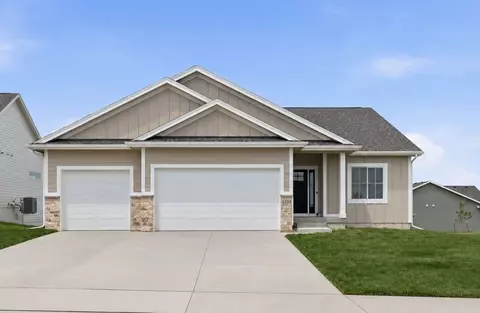 3206 SE Bannister Dr, Ankeny, IA 50021