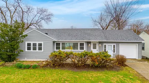 512 E 8th St N, Newton, IA 50208