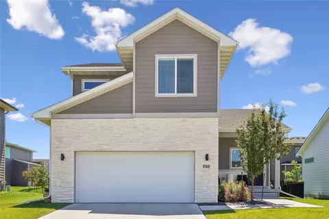 710 SE Drumlin Dr, Waukee, IA 50263