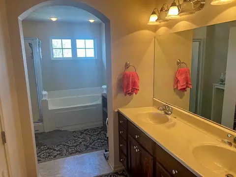 Bath - 3908 Valley View Rd, Ames, IA 50010 photo 2 of 5