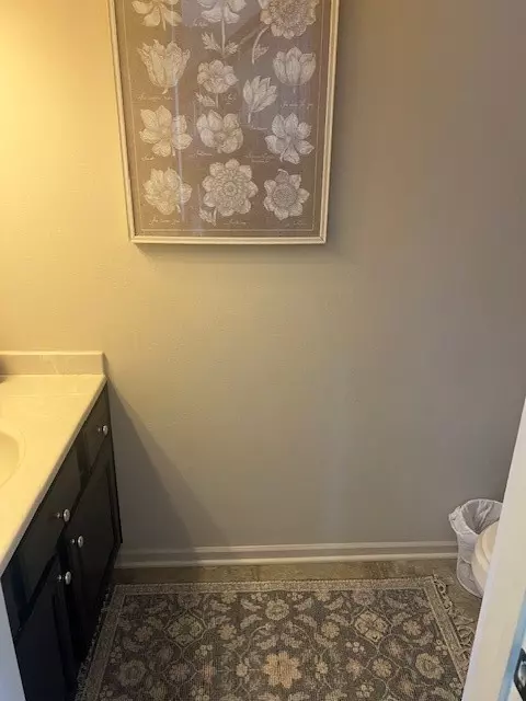 Bath - 3908 Valley View Rd, Ames, IA 50010 photo 4 of 5