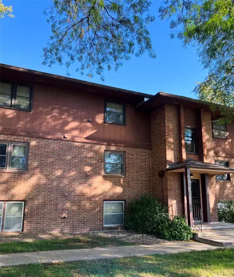 1900 50th St #9, Des Moines, IA 50310