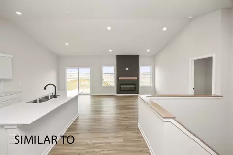 1108 Featherstone Ave NE, Bondurant, IA 50035