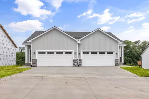 6522 NE 11th Ct, Des Moines, IA 50313