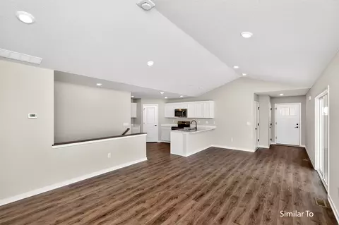 6522 NE 11th Ct, Des Moines, IA 50313