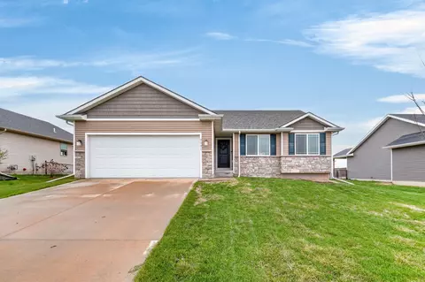 2531 Merle Huff Ave, Norwalk, IA 50211