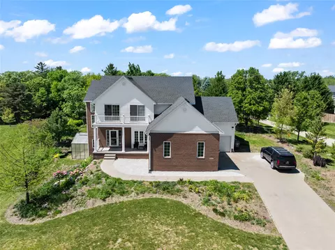 4714 148th St, Urbandale, IA 50323