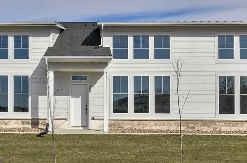 1008 Maple St, Waukee, IA 50263