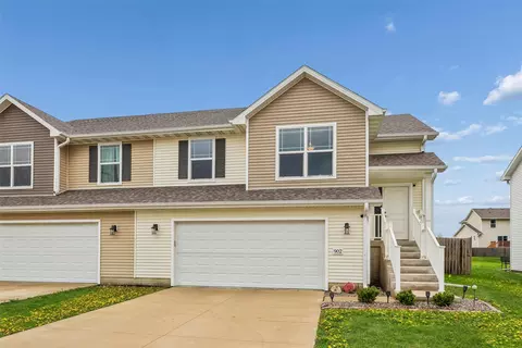 902 E Iowa Ave, Indianola, IA 50125