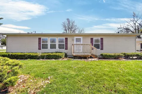 313 Market Ave NW, Mitchellville, IA 50169