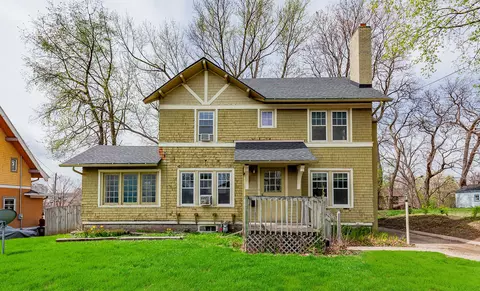 684 31 St, Des Moines, IA 50312