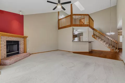 1044 Bradford Pl, West Des Moines, IA 50266