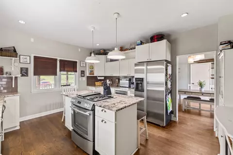 923 Virginia Ave, Des Moines, IA 50315