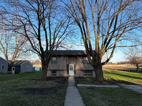 309 SE 4th St, Panora, IA 50216
