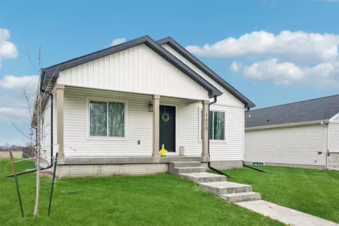1620 Justice Way, Knoxville, IA 50138