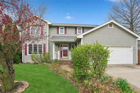 101 Orchard Cir, Indianola, IA 50125