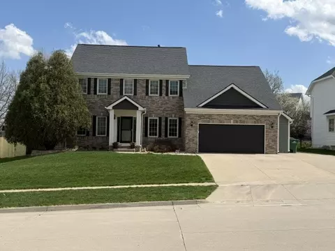5458 Westwood Dr, West Des Moines, IA 50266