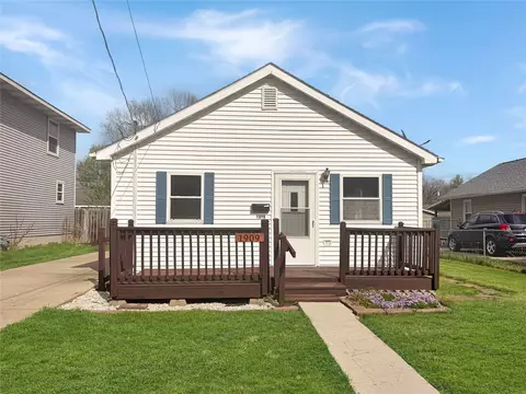 1909 E 24th St, Des Moines, IA 50317