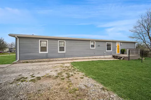 1801 S E Dr, Indianola, IA 50125
