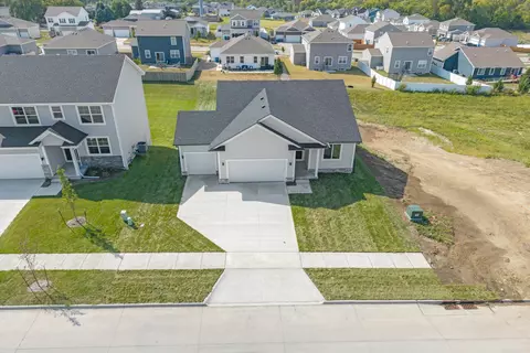 2540 E 50th Ct, Des Moines, IA 50317