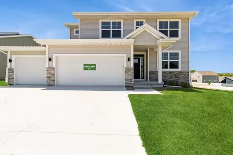 2536 E 50th Ct, Des Moines, IA 50317