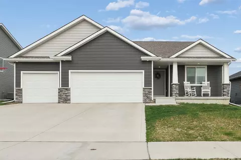 1008 Westridge St SW, Bondurant, IA 50035