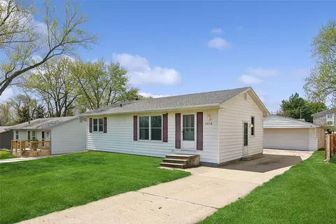 4512 SE 6th St, Des Moines, IA 50315