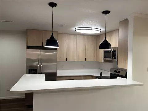 4910 Pleasant St #2, West Des Moines, IA 50266