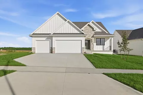 4395 3rd Ave SE, Altoona, IA 50009