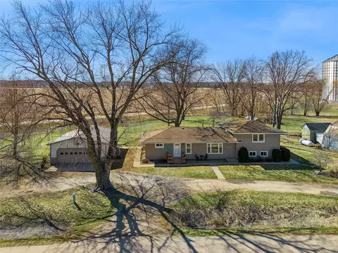 1408 Omaha St, Redfield, IA 50233