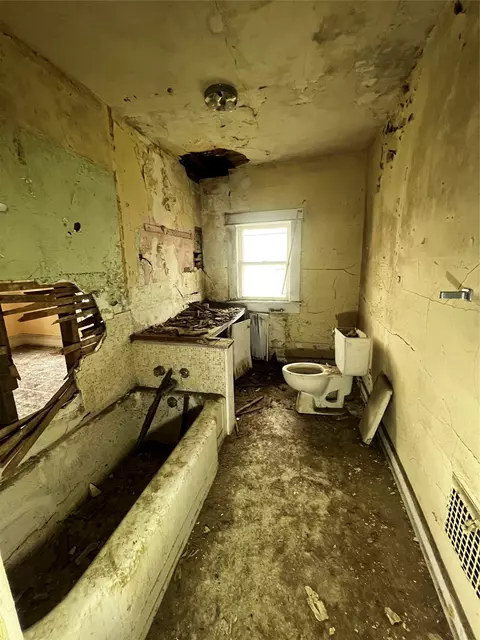 Bath - 600 Main St, Scranton, IA 51462 photo 1 of 1