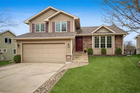 4710 Sawyers Dr, Des Moines, IA 50310