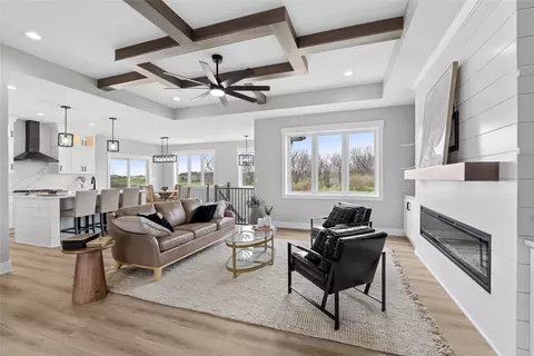 425 NW Woodmoor Dr, Waukee, IA 50263