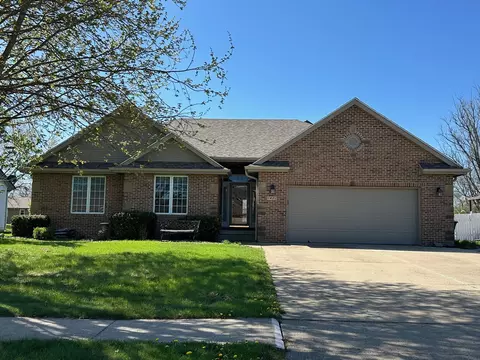 1426 W Court Ave, Winterset, IA 50273