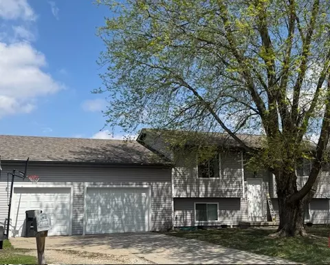 239 Maple Ave, Nevada, IA 50201