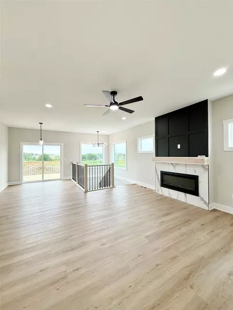 1946 Tuscany Dr SE, Altoona, IA 50009