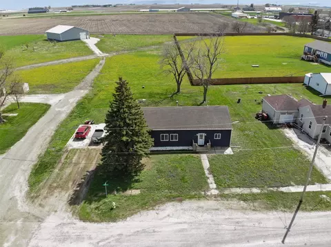 403 Park St, Colo, IA 50056