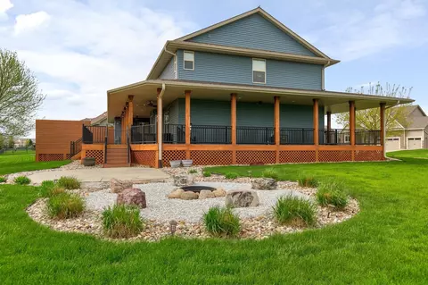 1807 NW Norton Ct, Grimes, IA 50111