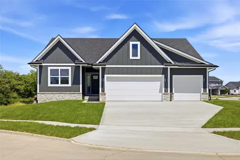 1715 Roebling Rd, Adel, IA 50003