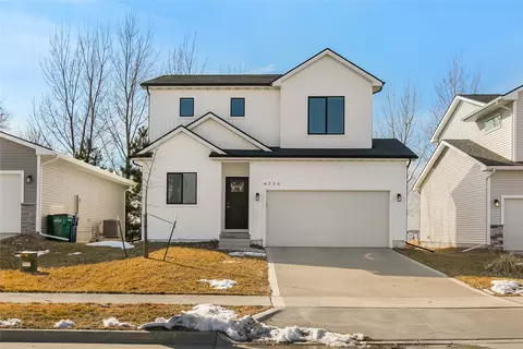 4736 167th St, Urbandale, IA 50323