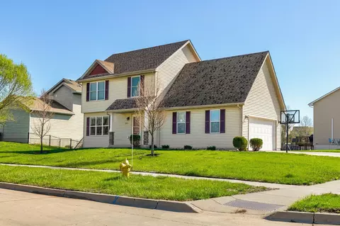105 SE Kellerman Ln, Waukee, IA 50263