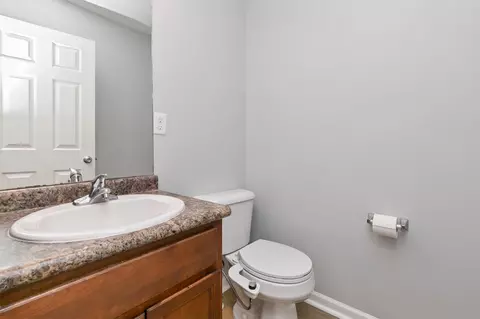 Bath - 105 SE Kellerman Ln, Waukee, IA 50263 photo 1 of 4