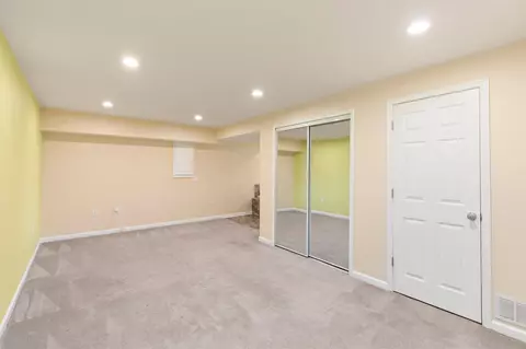 Bedroom - 105 SE Kellerman Ln, Waukee, IA 50263 photo 6 of 7